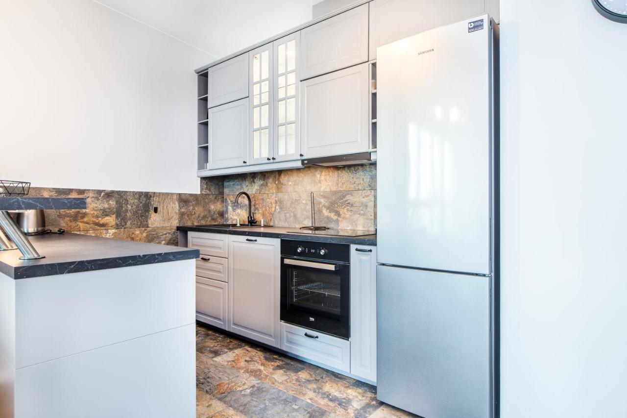 Apartment Mogilska Tower Near Tauron Arena By Inpoint - Free Underground Parking *